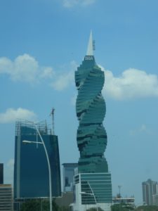 Il grattacielo più particolare di Panamà City