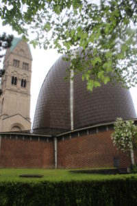 L'imbarazzante Rochuskirche col suo campanile
