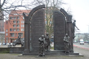 Monumento ai sette di Gottingen - 2