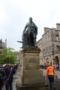 Monumento ad Adam Smith