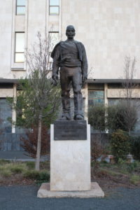 Monumento per Dede Gjon Luli