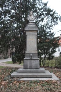Monumento per Josef Dobrovsky