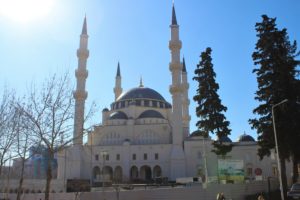 Namazgjah Mosque - fronte