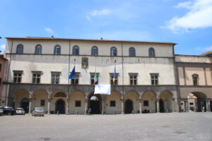 Palazzo dei Priori - vista parziale 1
