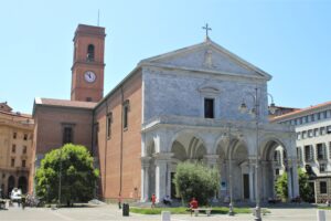 Cattedrale di San Francesco - vista laterale