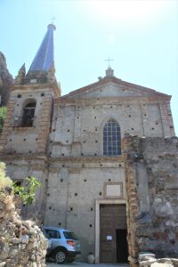 Chiesa dei Santi Pietro e Paolo - facciata