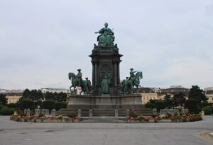 Monumento a Maria Teresa d'Austria
