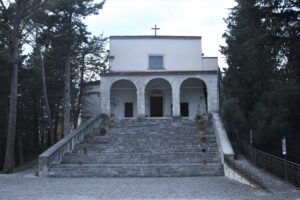 Santuario dei Santi Cosma e Damiano - fronte