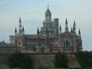 Certosa di Pavia vista dalla stazione