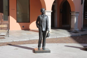 Statua di Carlo Michelstaedter