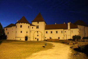 Castello di Varazdin di sera