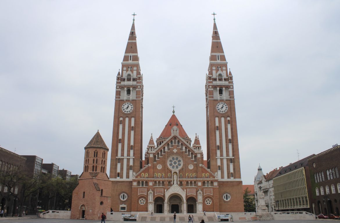 Duomo di Seghedino - Facciata