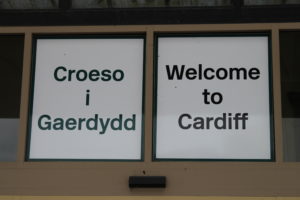 Benvenuti a Cardiff in gallese ed inglese