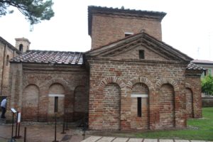 Mausoleo di Galla Placidia - Esterno