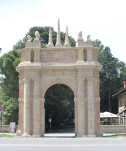 Parco Miralfiore - Arco di ingresso