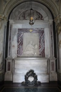 Tomba di Dante - Interno