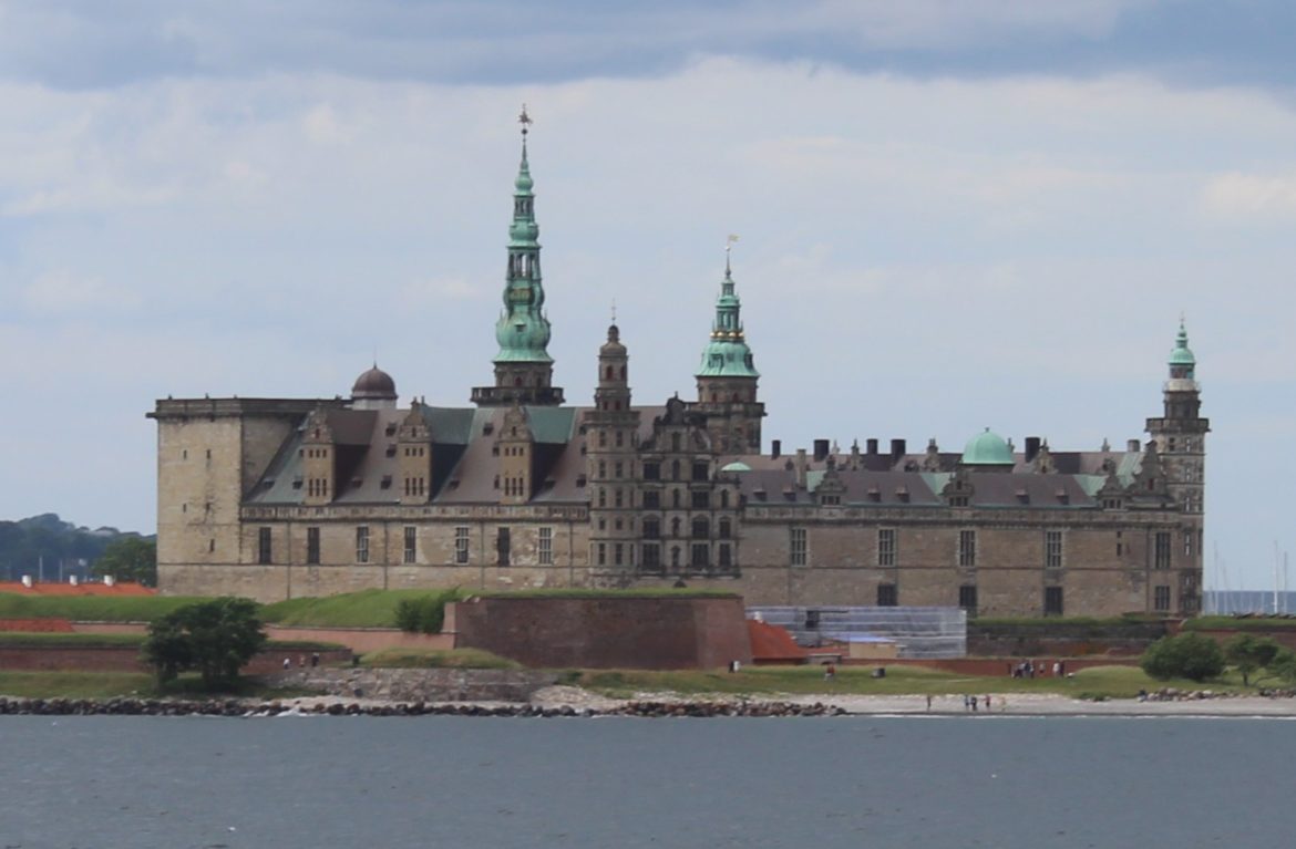 Castello di Kronborg – vista dal traghetto Castello di Kronborg - vista dal traghetto