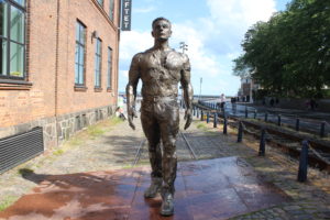 Statue dei lavoratori del cantiere navale - 2