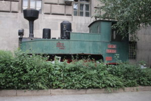 Locomotiva di fronte al Museo della Ferrovia