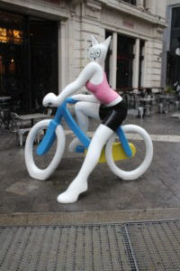 La Chatte a Bicyclette