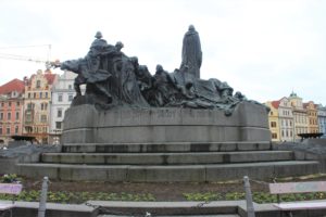 Monumento a Jan Hus - lato 2