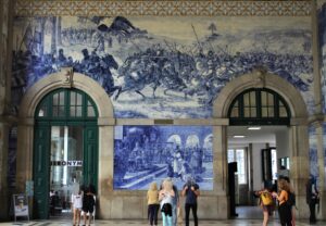 Azulejos alla Stazione di Porto Sao Bento - 1