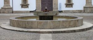 Fontana davanti alla Camara Municipal di Guimaraes
