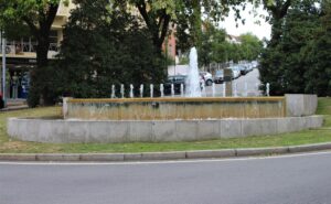 Rotonda di Rua Valdonas - piccola fontana