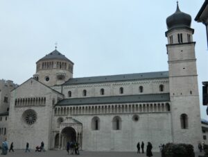 Duomo di Trento - vista laterale