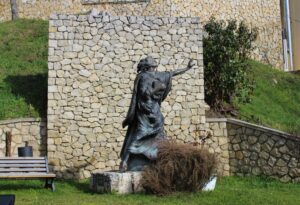 Statua di un giovane San Benedetto